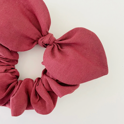 Bow Scrunchie - Linen Raspberry